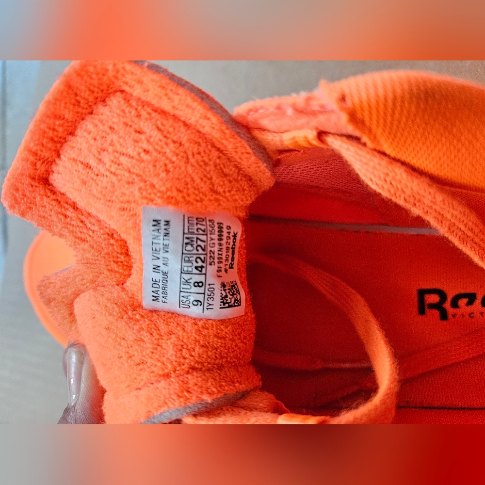 Reebok x Victoria Beckham Sneaker - Picture 8 of 13
